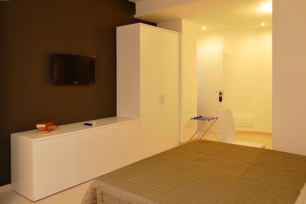 Le Stanze Sul Corso Bed & Breakfast Pescara Cameră foto