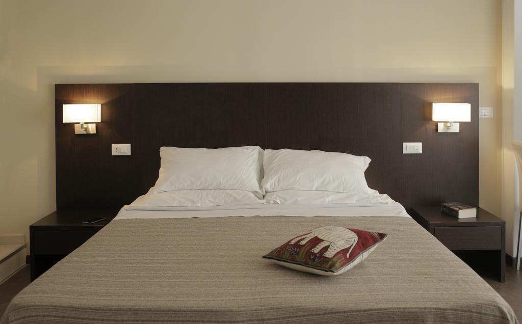 Le Stanze Sul Corso Bed & Breakfast Pescara Exterior foto