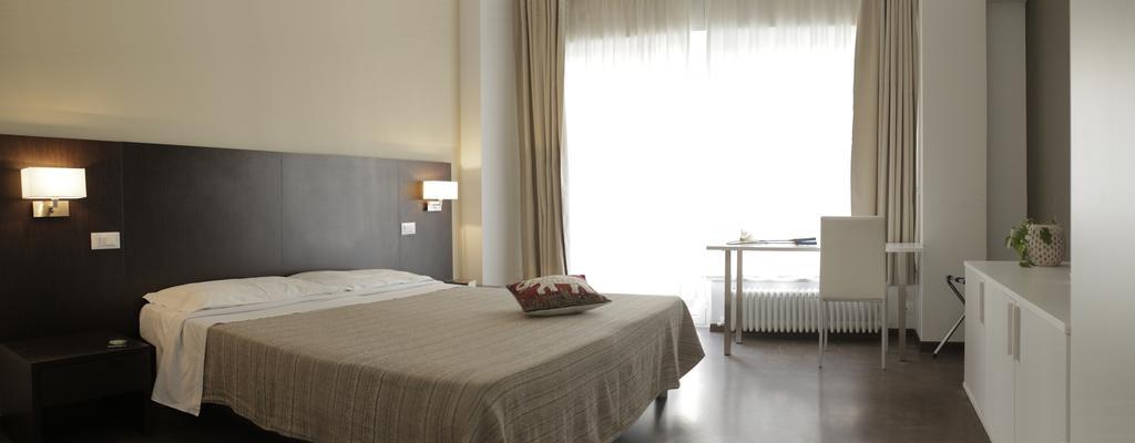 Le Stanze Sul Corso Bed & Breakfast Pescara Exterior foto